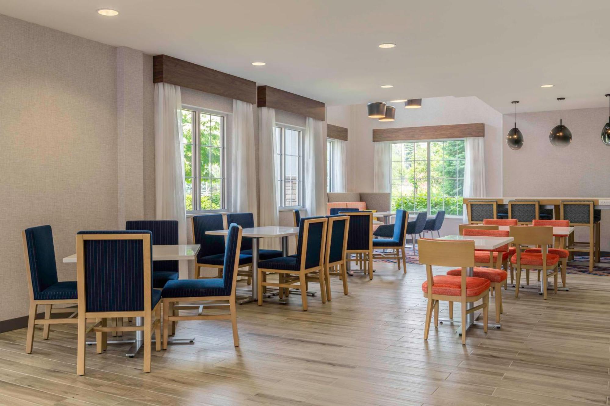 Hampton Inn Manchester Downtown Esterno foto
