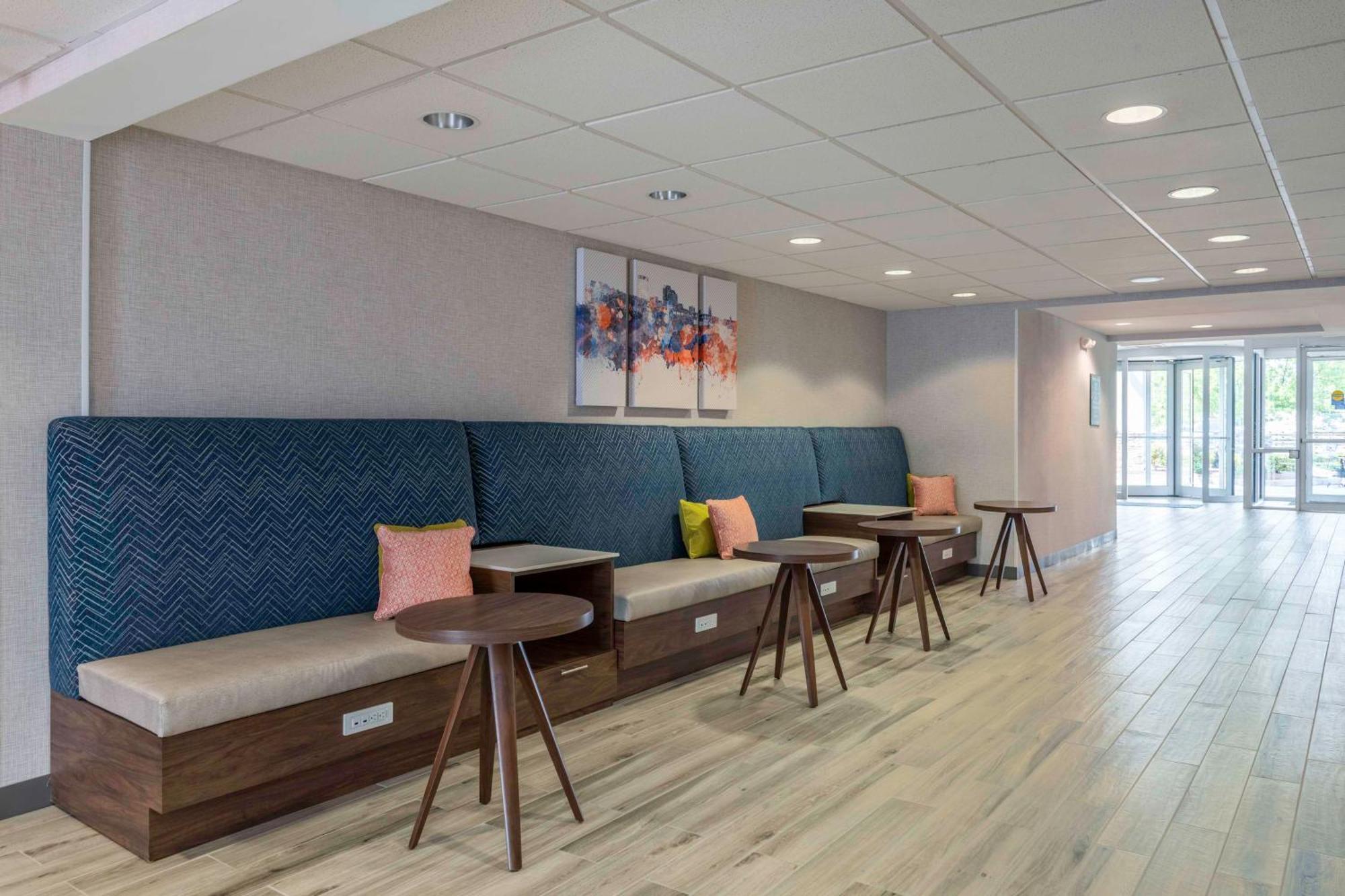 Hampton Inn Manchester Downtown Esterno foto