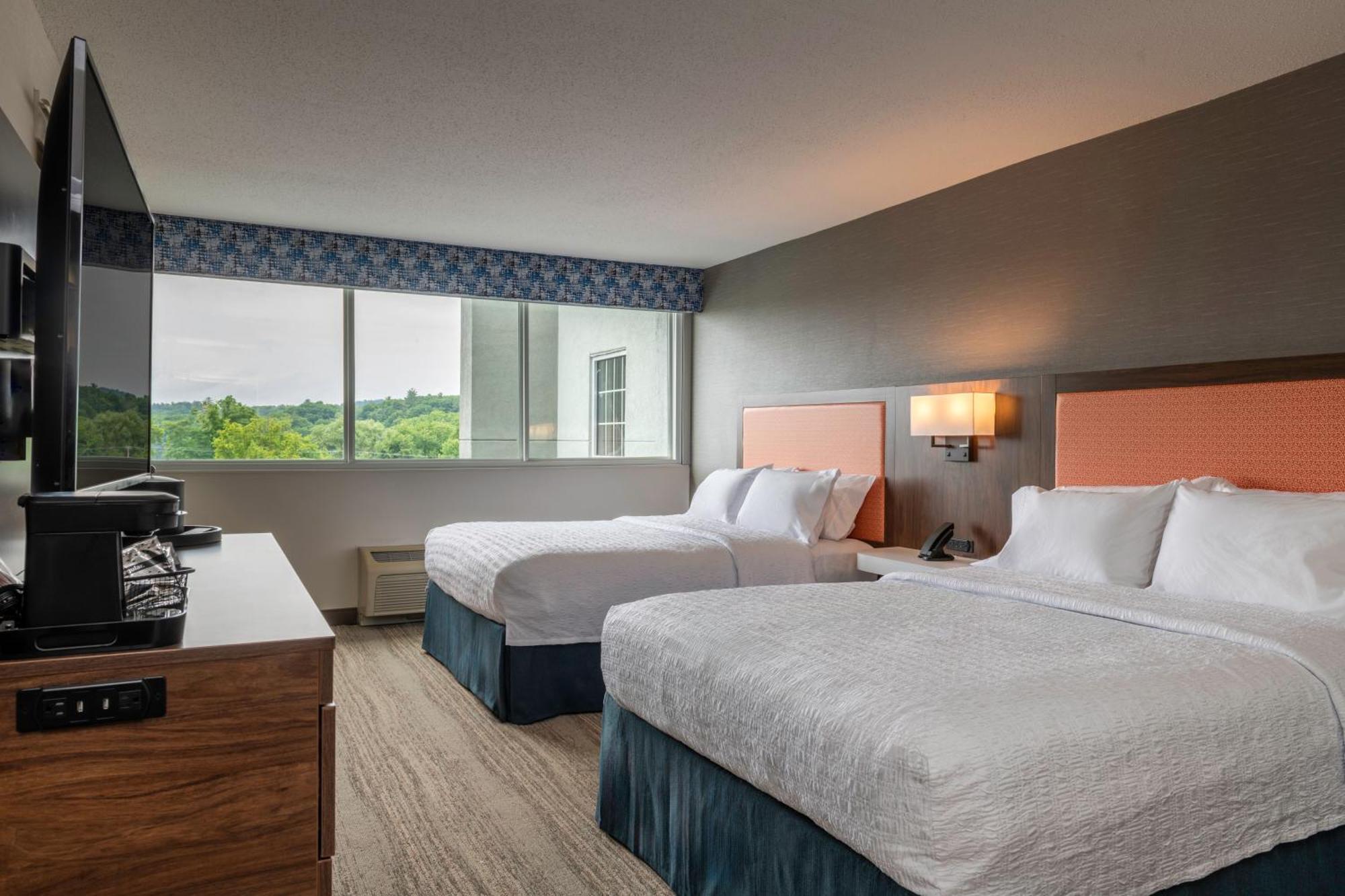 Hampton Inn Manchester Downtown Esterno foto